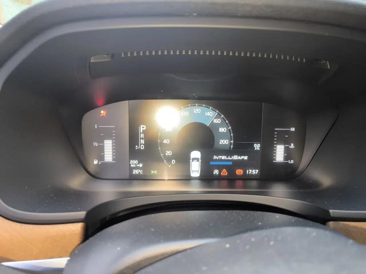Volvo S90 2020 T5 Zhiyi Luxury Edition — миниатюра 11