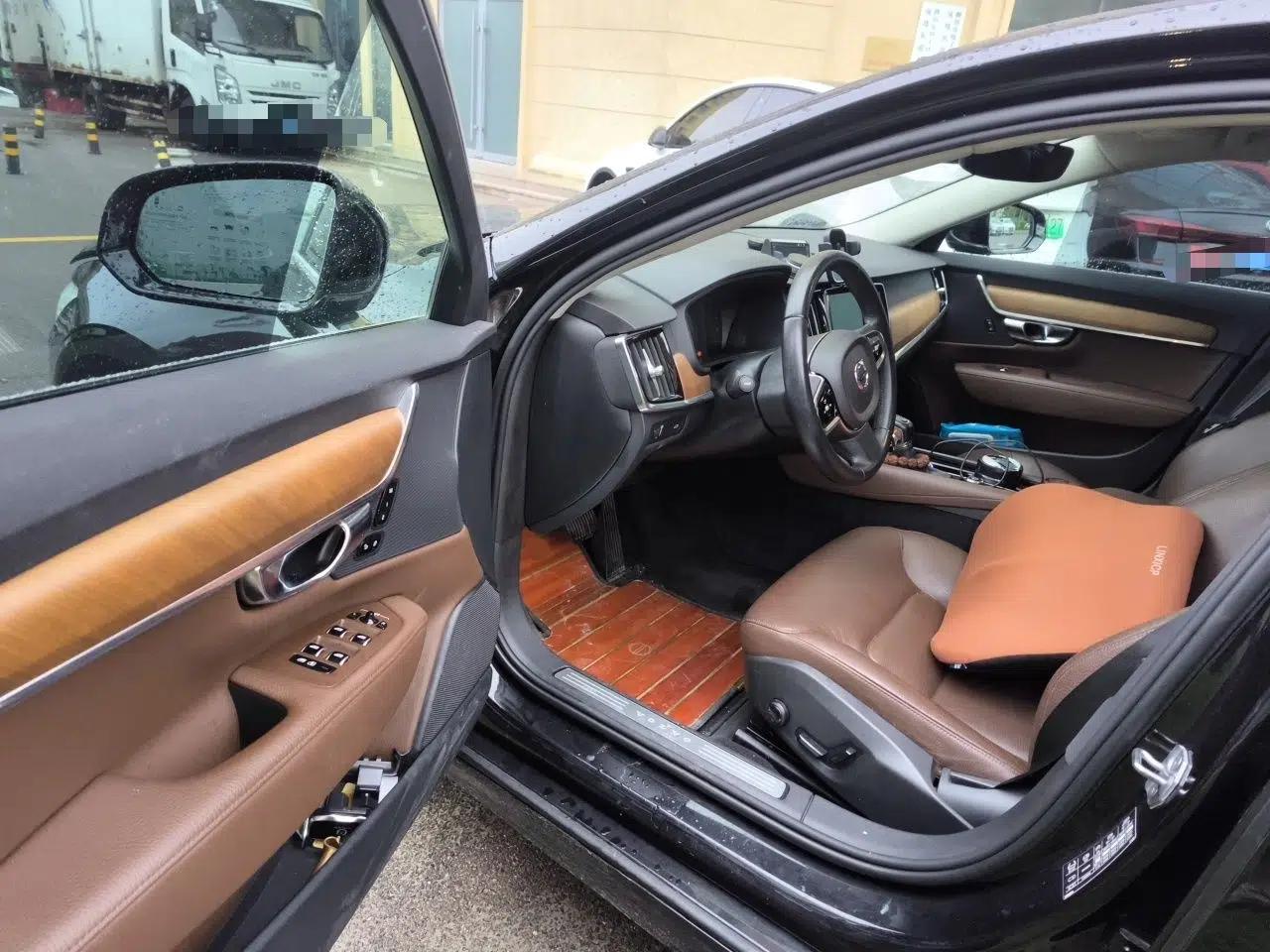 Volvo S90 2020 T5 Zhiyi Luxury Edition — миниатюра 16