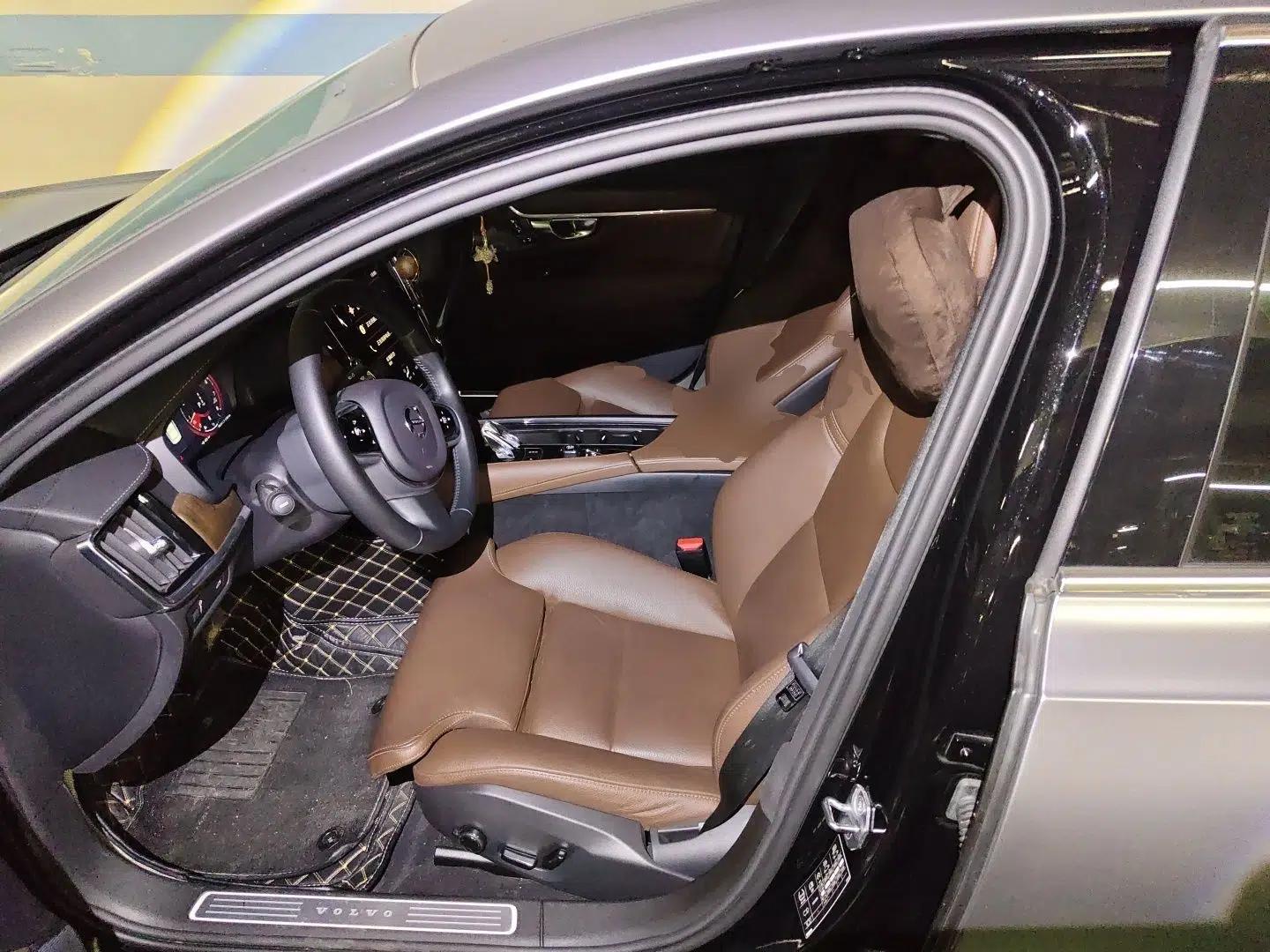 Volvo S90 2021 B5 Zhiyuan Luxury Edition — миниатюра 15