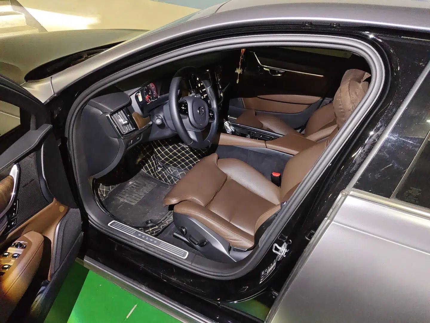 Volvo S90 2021 B5 Zhiyuan Luxury Edition — миниатюра 16