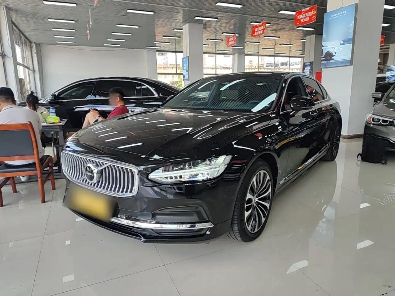 Volvo S90 2024 B5 Zhiyi Luxury Edition — миниатюра 1