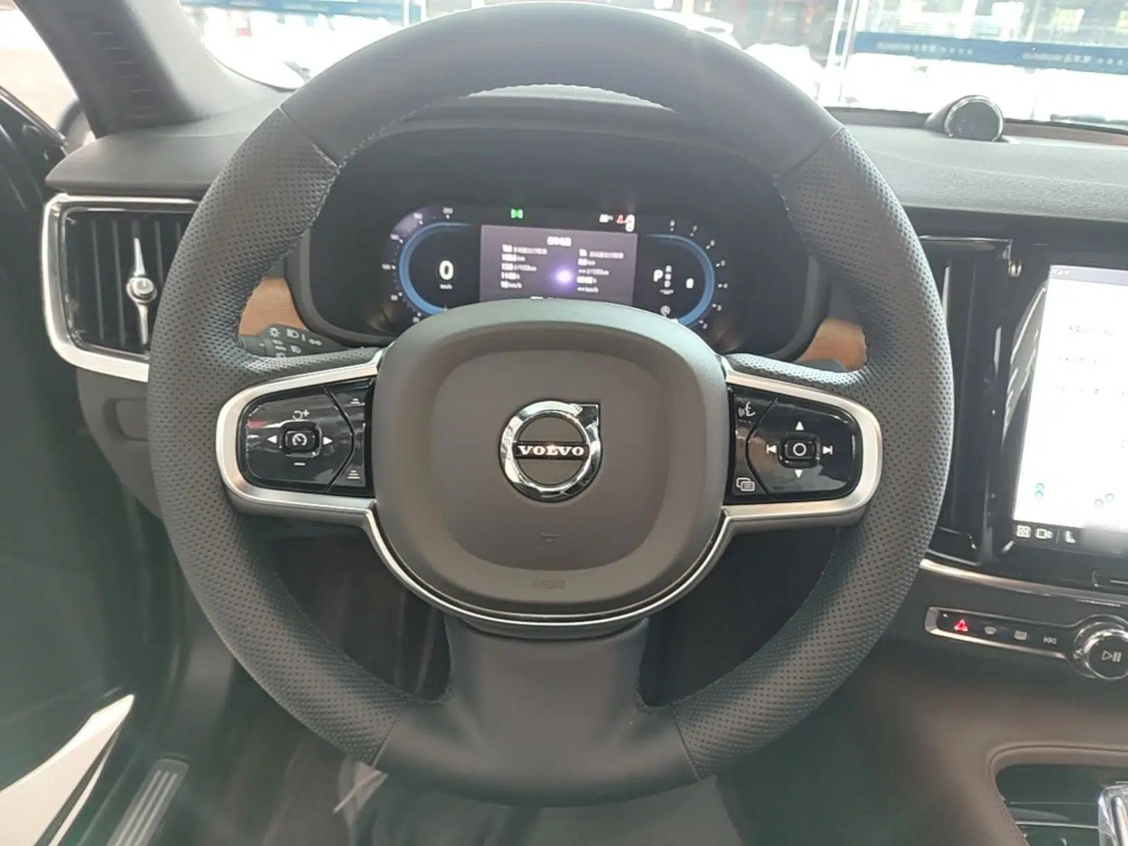 Volvo S90 2024 B5 Zhiyi Luxury Edition — миниатюра 13