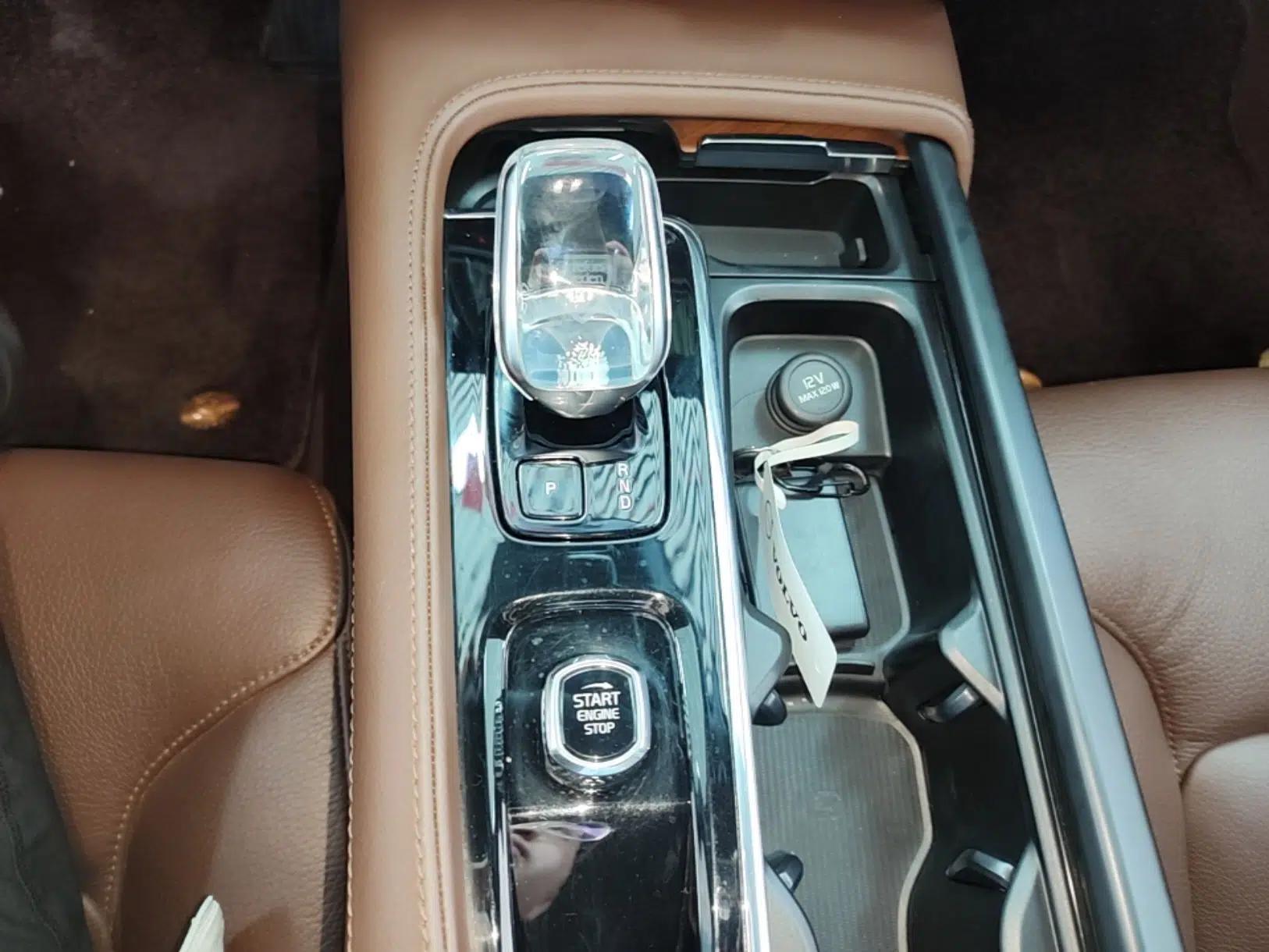 Volvo S90 2024 B5 Zhiyi Luxury Edition — миниатюра 16