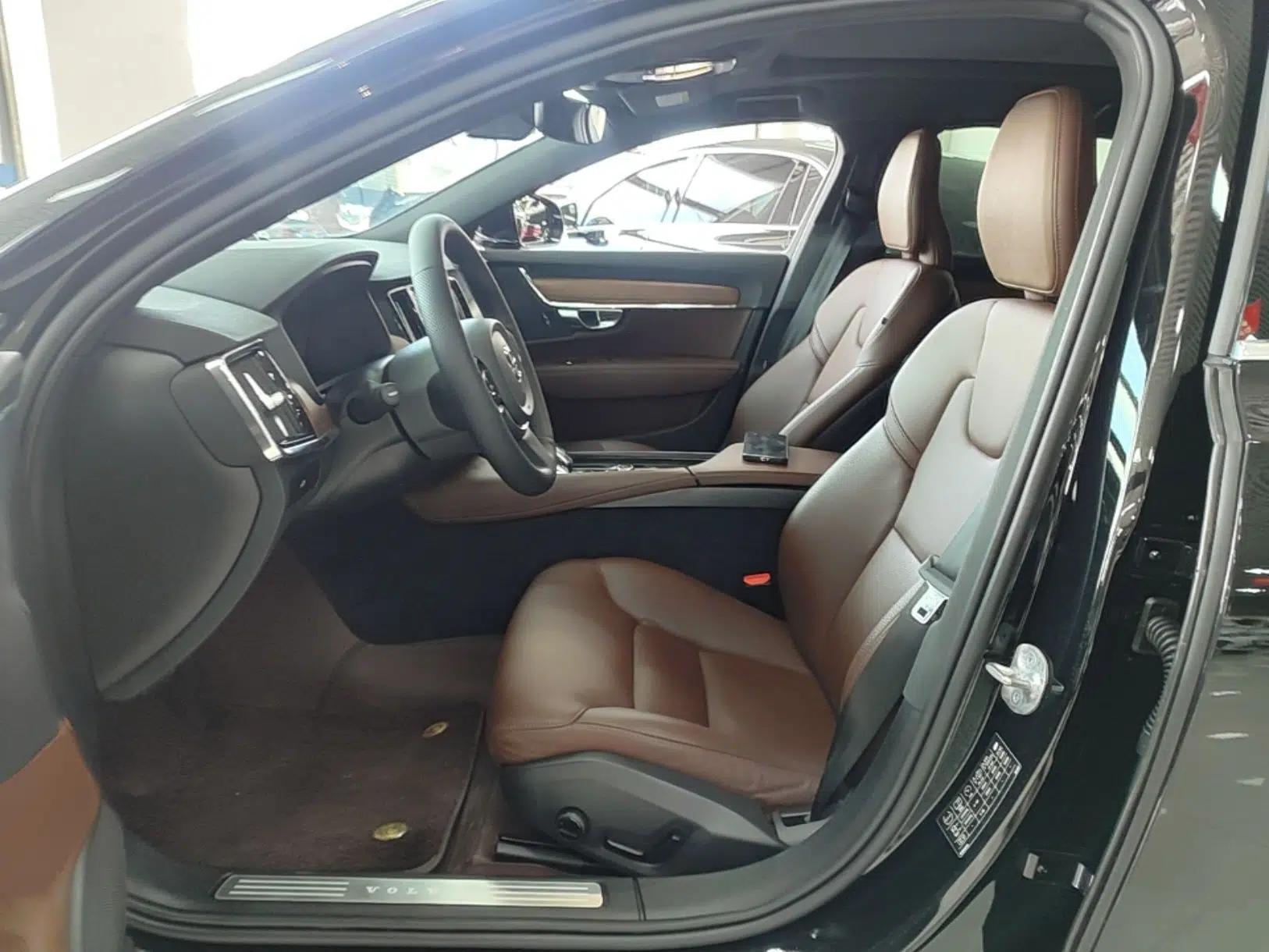 Volvo S90 2024 B5 Zhiyi Luxury Edition — миниатюра 17
