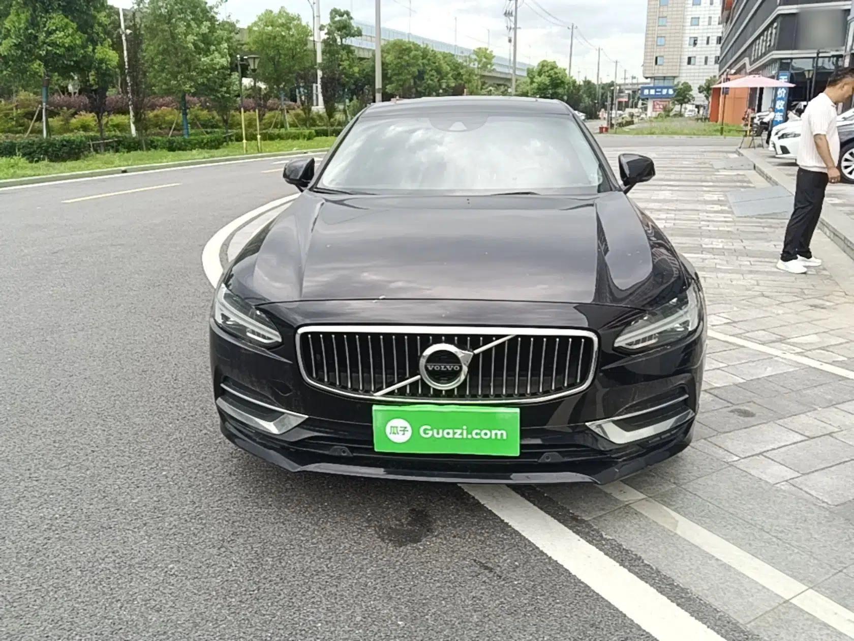 Volvo S90 2020 T5 Zhiyuan Luxury Edition — миниатюра 2