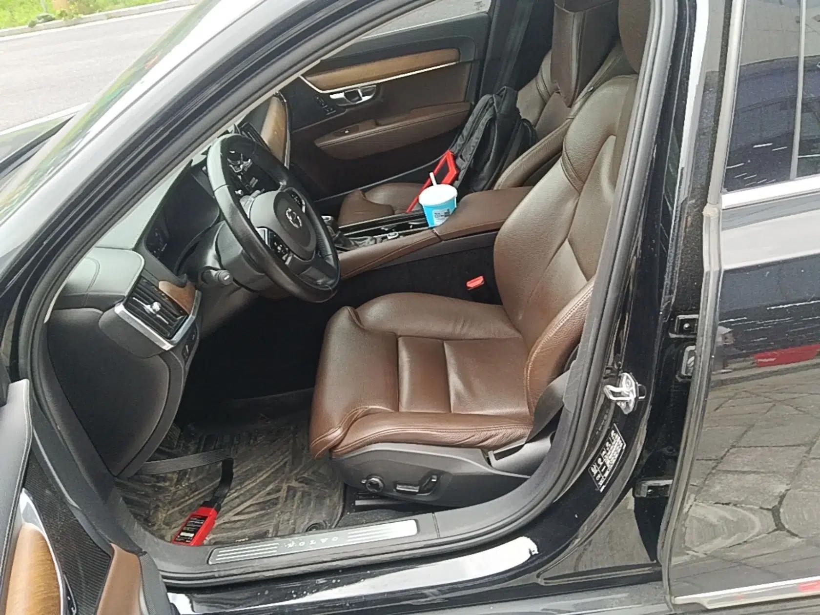 Volvo S90 2020 T5 Zhiyuan Luxury Edition — миниатюра 22