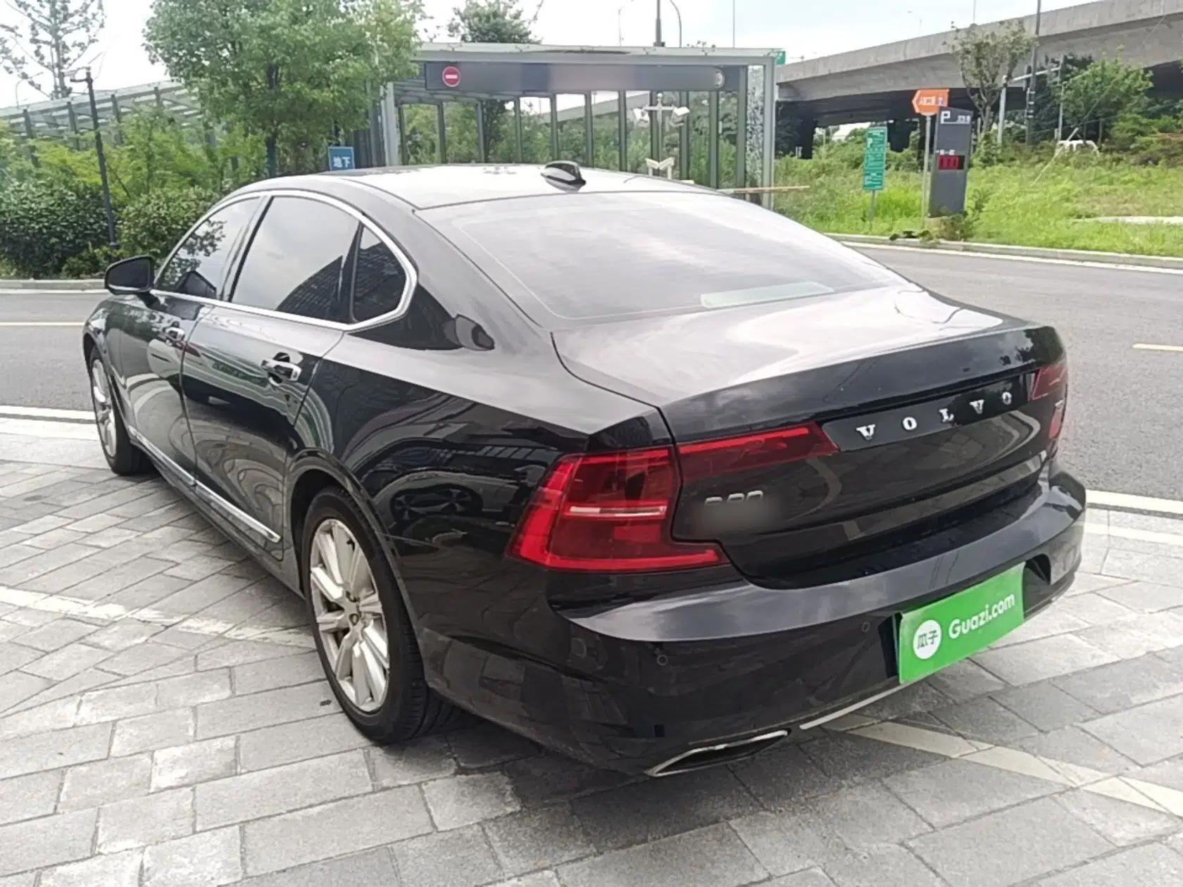Volvo S90 2020 T5 Zhiyuan Luxury Edition — миниатюра 4