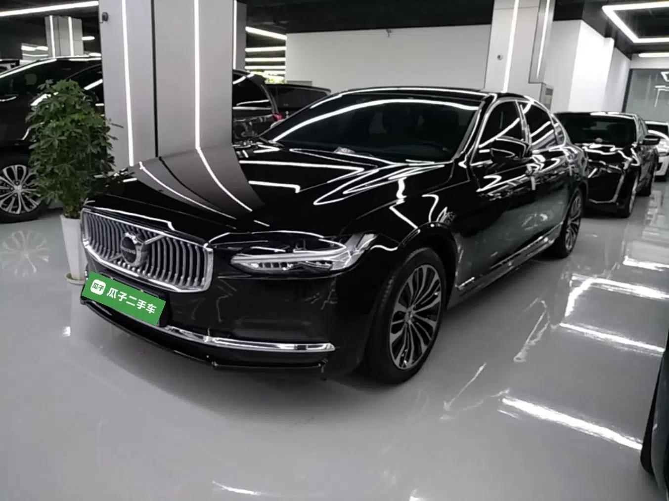 Volvo S90 2025 B5 Zhiyi Luxury Edition — миниатюра 1