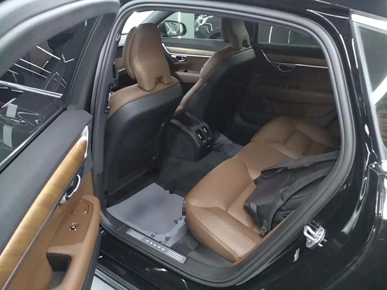 Volvo S90 2025 B5 Zhiyi Luxury Edition — миниатюра 20