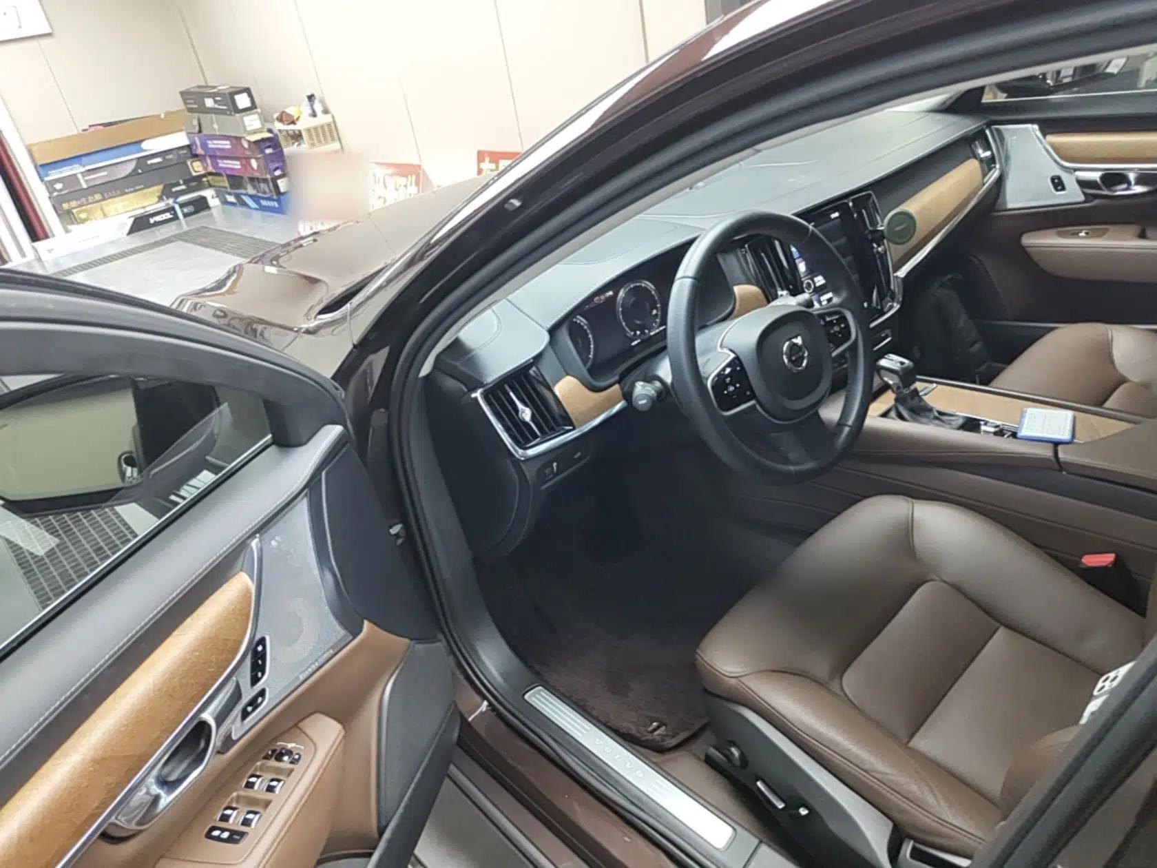 Volvo S90 2019 T5 Zhiya Edition — миниатюра 18
