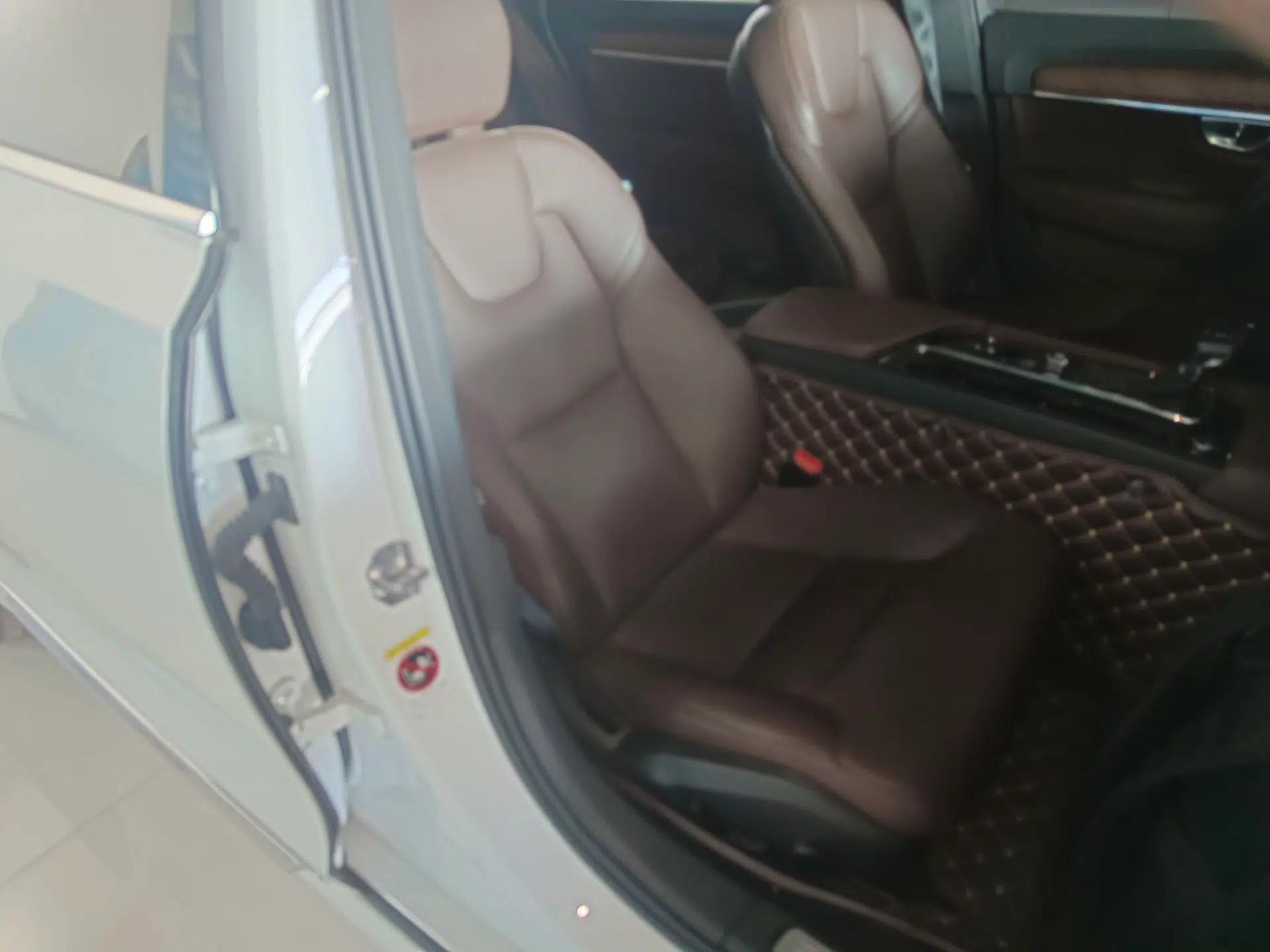 Volvo S90 2019 T5 Zhiyi Edition — миниатюра 19