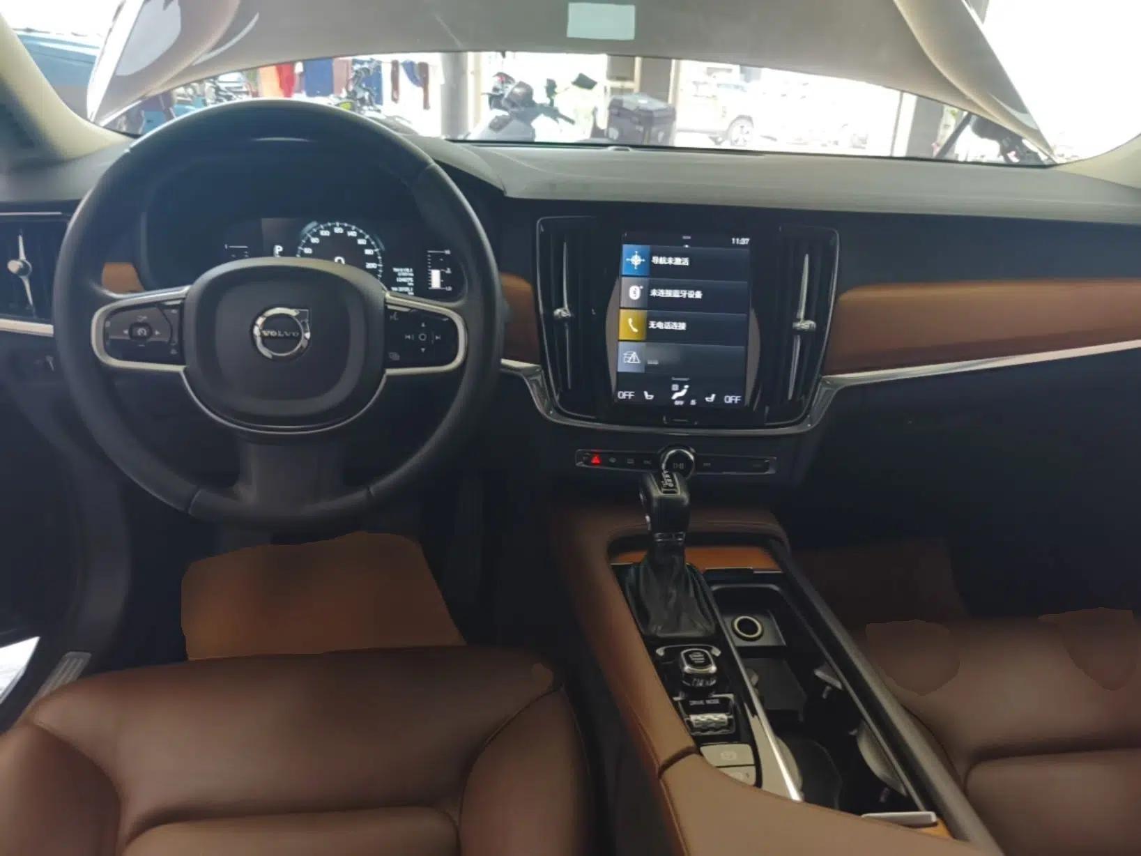 Volvo S90 2019 T5 Zhiyi Edition — миниатюра 17
