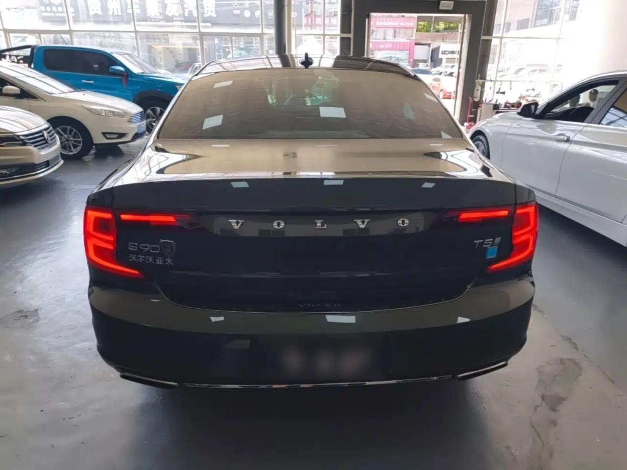 Volvo S90 2019 T5 Zhiyi Edition — миниатюра 5