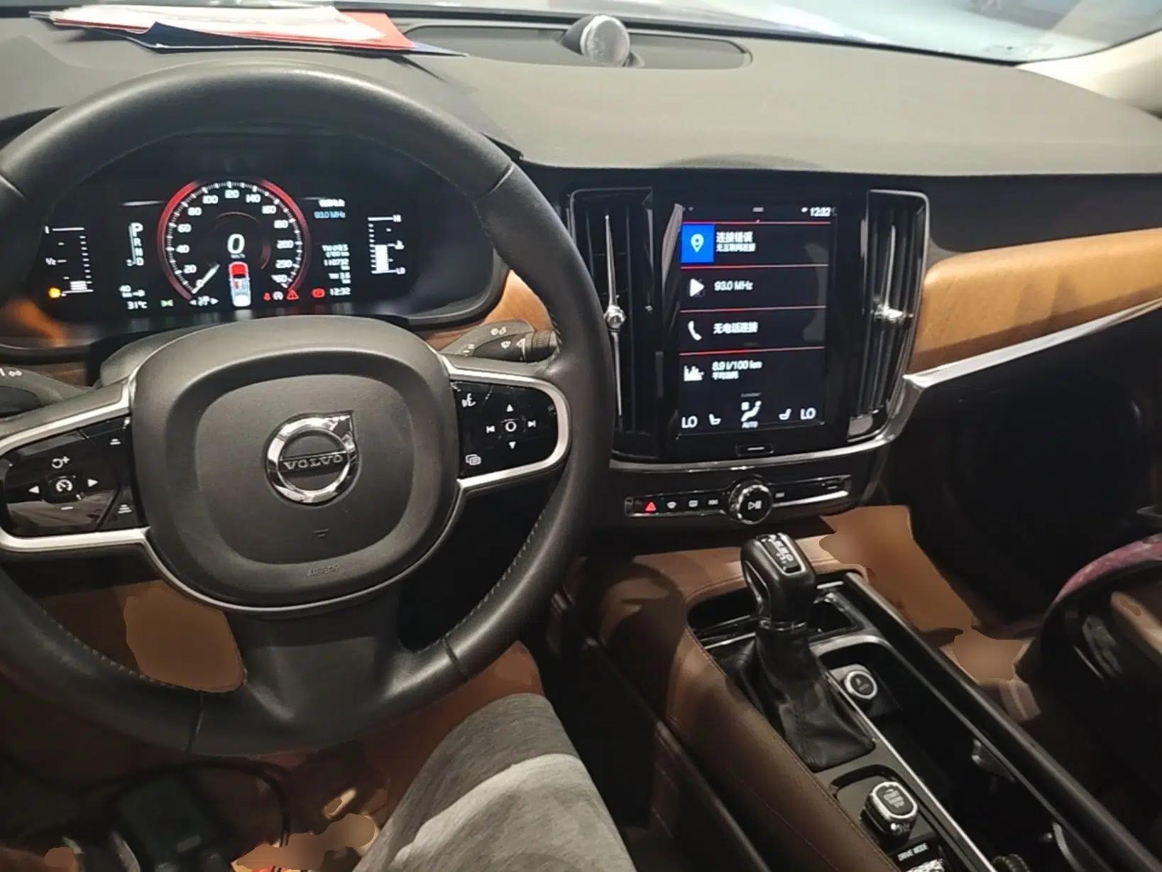 Volvo S90 2019 T5 Zhiyi Edition — миниатюра 12