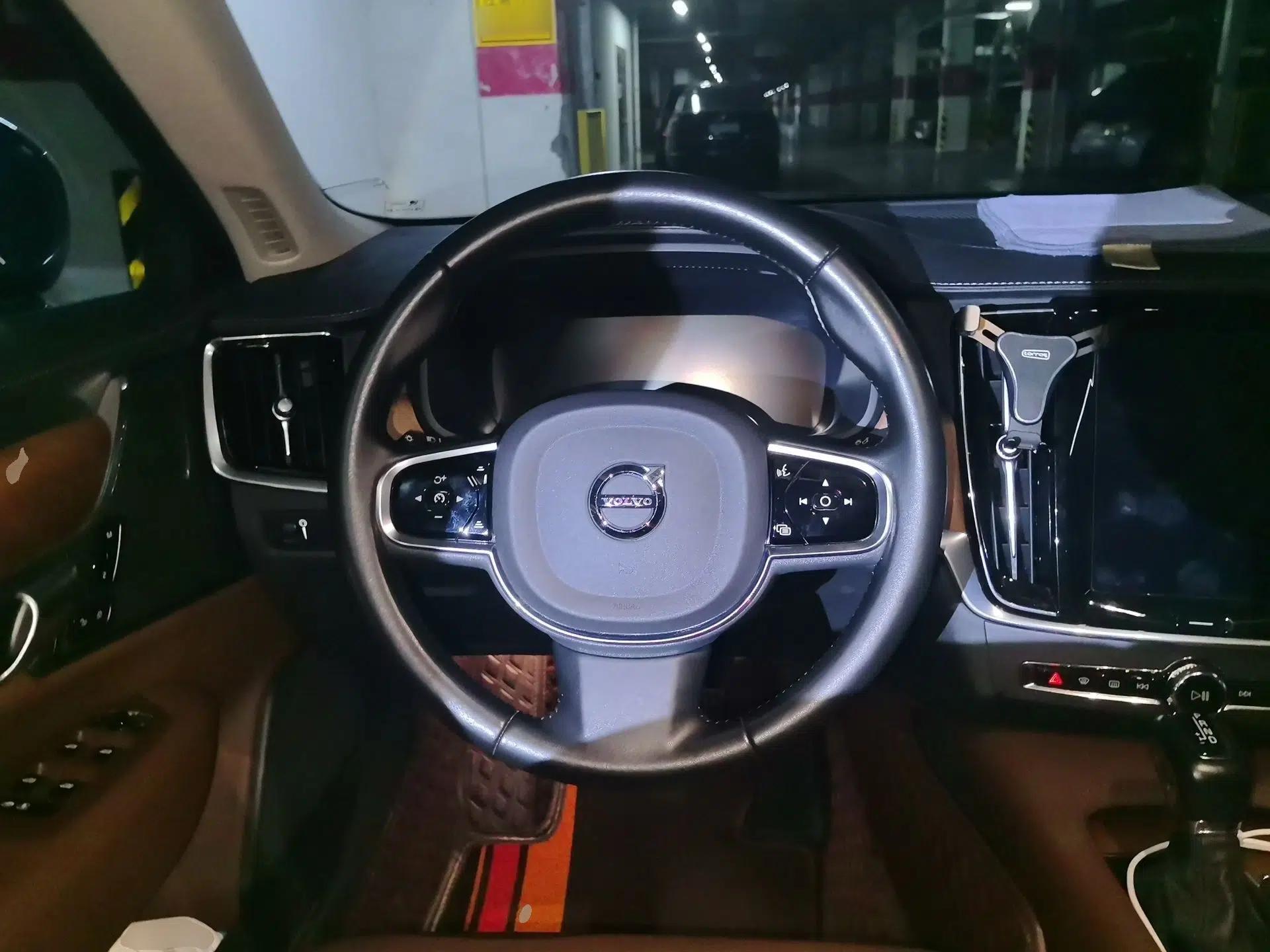 Volvo S90 2020 T5 Zhiyuan Luxury Edition — миниатюра 10