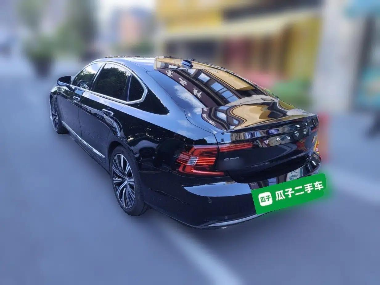 Volvo S90 2023 B5 Zhiyuan Luxury Edition — миниатюра 4