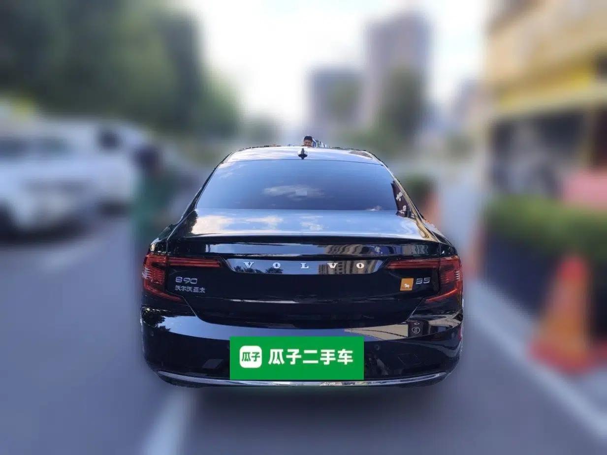 Volvo S90 2023 B5 Zhiyuan Luxury Edition — миниатюра 5