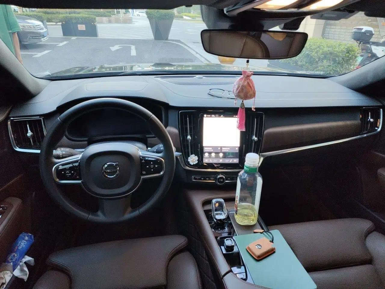 Volvo S90 2023 B5 Zhiyuan Luxury Edition — миниатюра 9