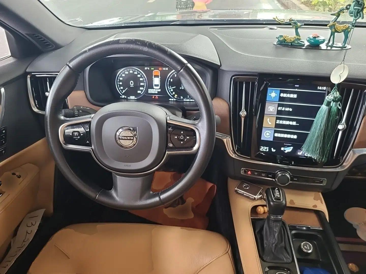 Volvo S90 2020 T5 Zhiyi Luxury Edition — миниатюра 10