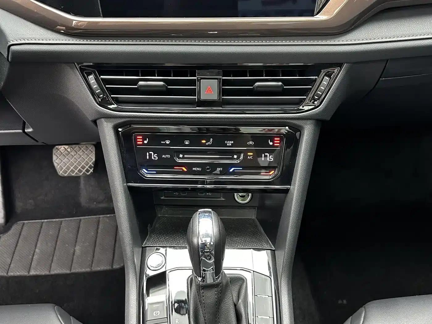 Tharu 2022 280TSI 2WD Luxury Edition — миниатюра 15