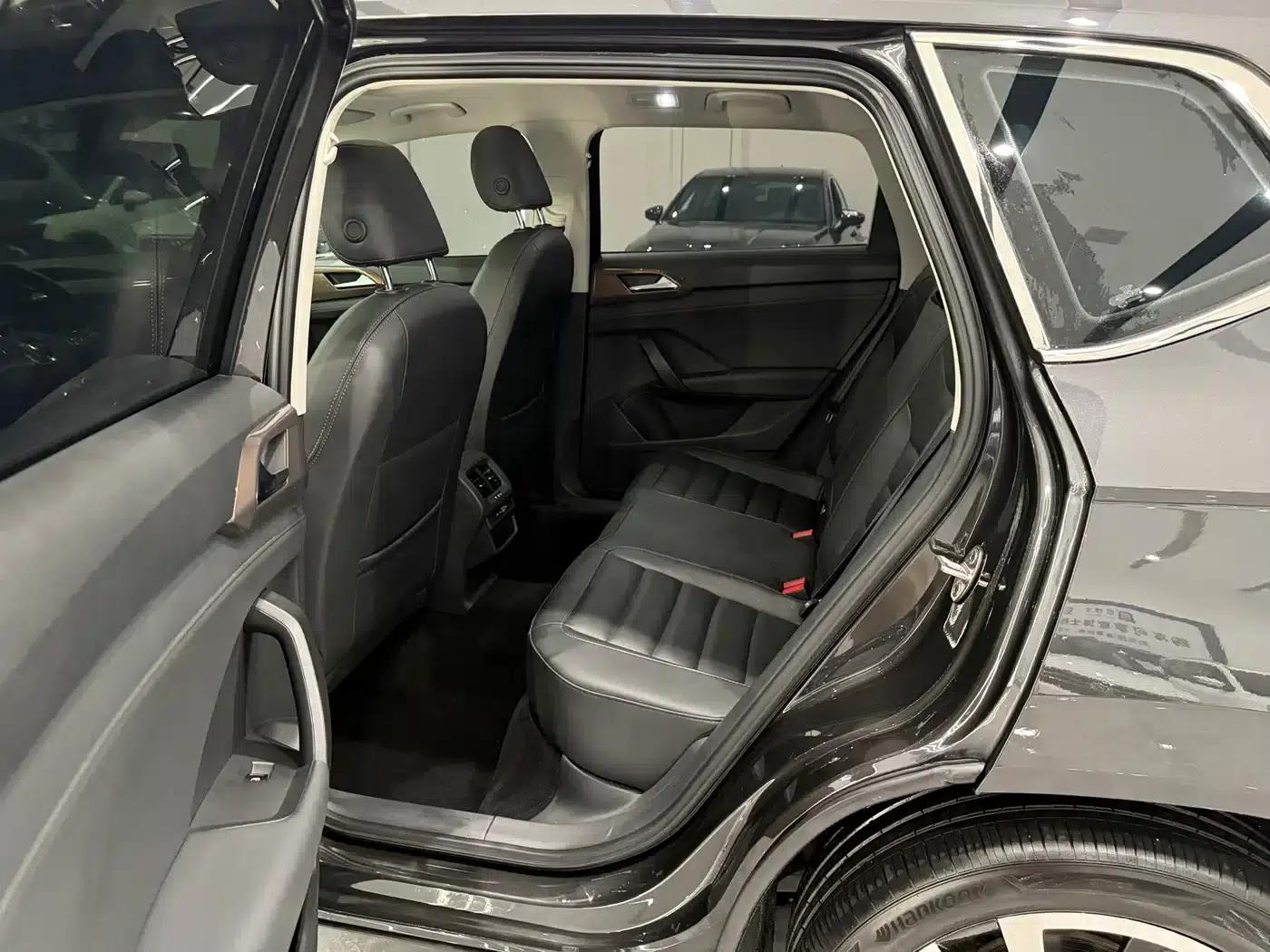 Tharu 2022 280TSI 2WD Luxury Edition — миниатюра 9
