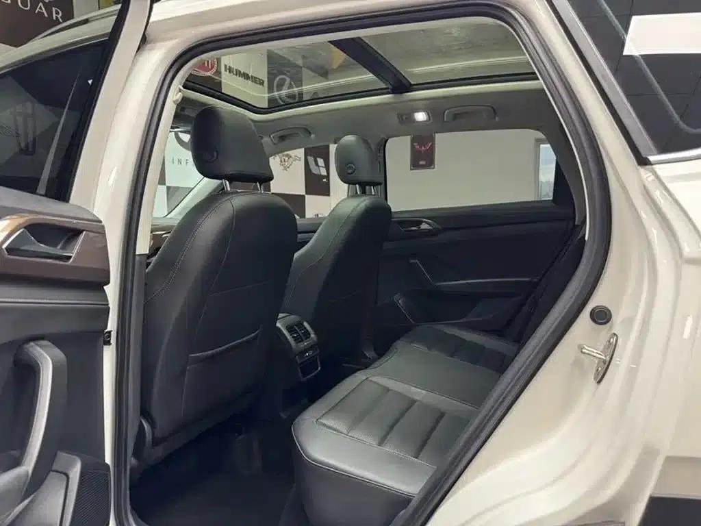 Tharu 2022 280TSI 2WD Luxury Edition — миниатюра 8