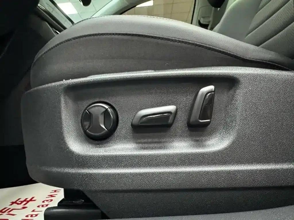 Tharu 2022 280TSI 2WD Luxury Edition — миниатюра 16