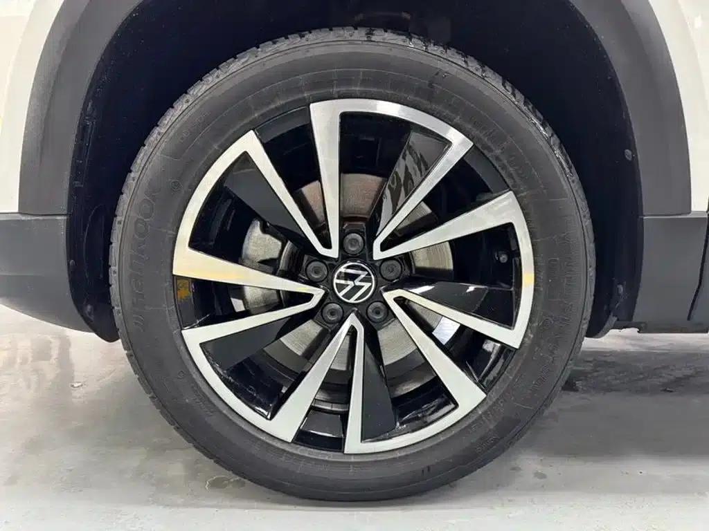 Tharu 2022 280TSI 2WD Luxury Edition — миниатюра 19