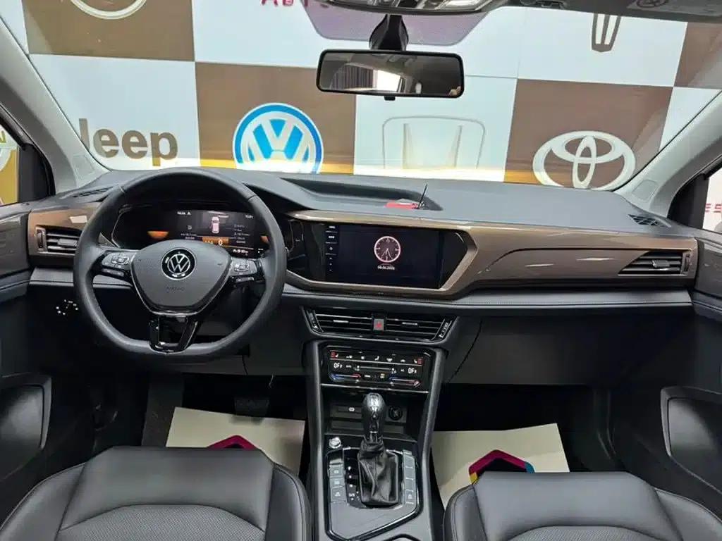 Tharu 2022 280TSI 2WD Luxury Edition — миниатюра 9