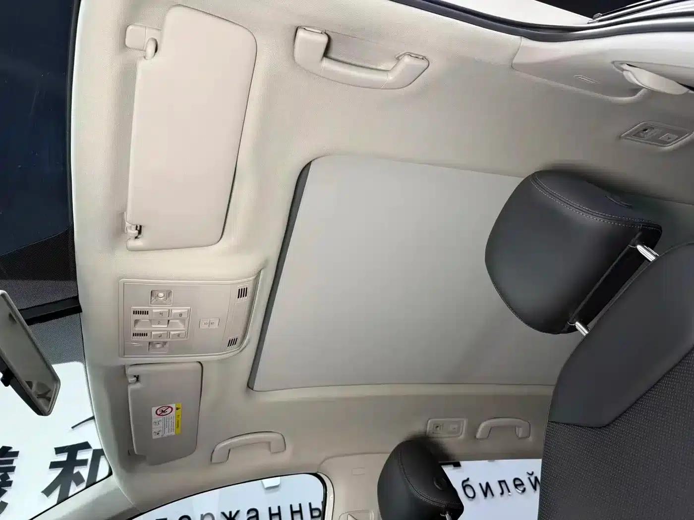 Tharu 2021 280TSI 2WD Luxury Edition PLUS — миниатюра 20