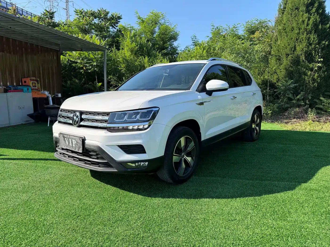 Tharu 2022 280TSI 2WD Comfort Edition — миниатюра 1
