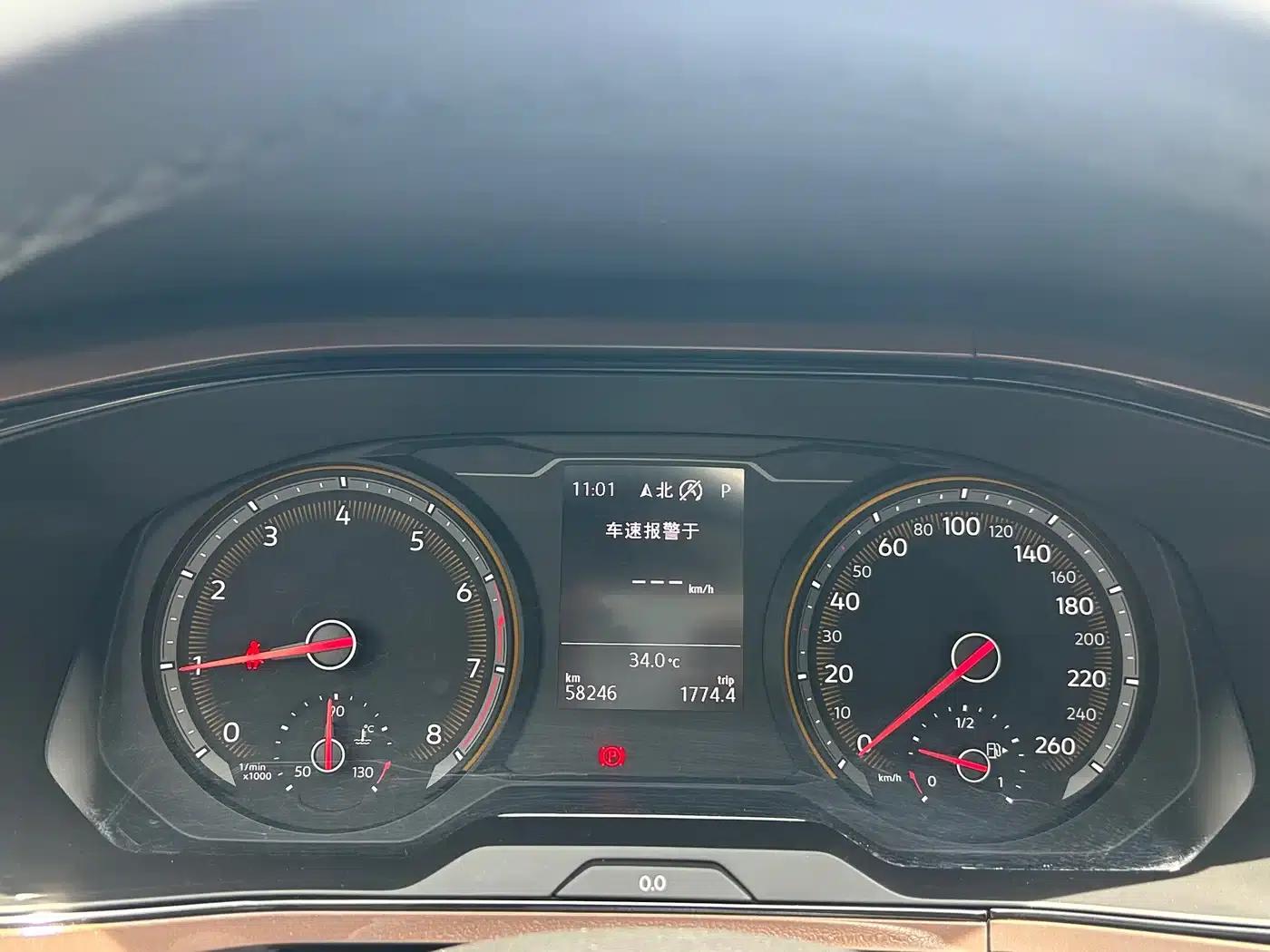 Tharu 2021 280TSI 2WD Luxury Edition PLUS — миниатюра 14