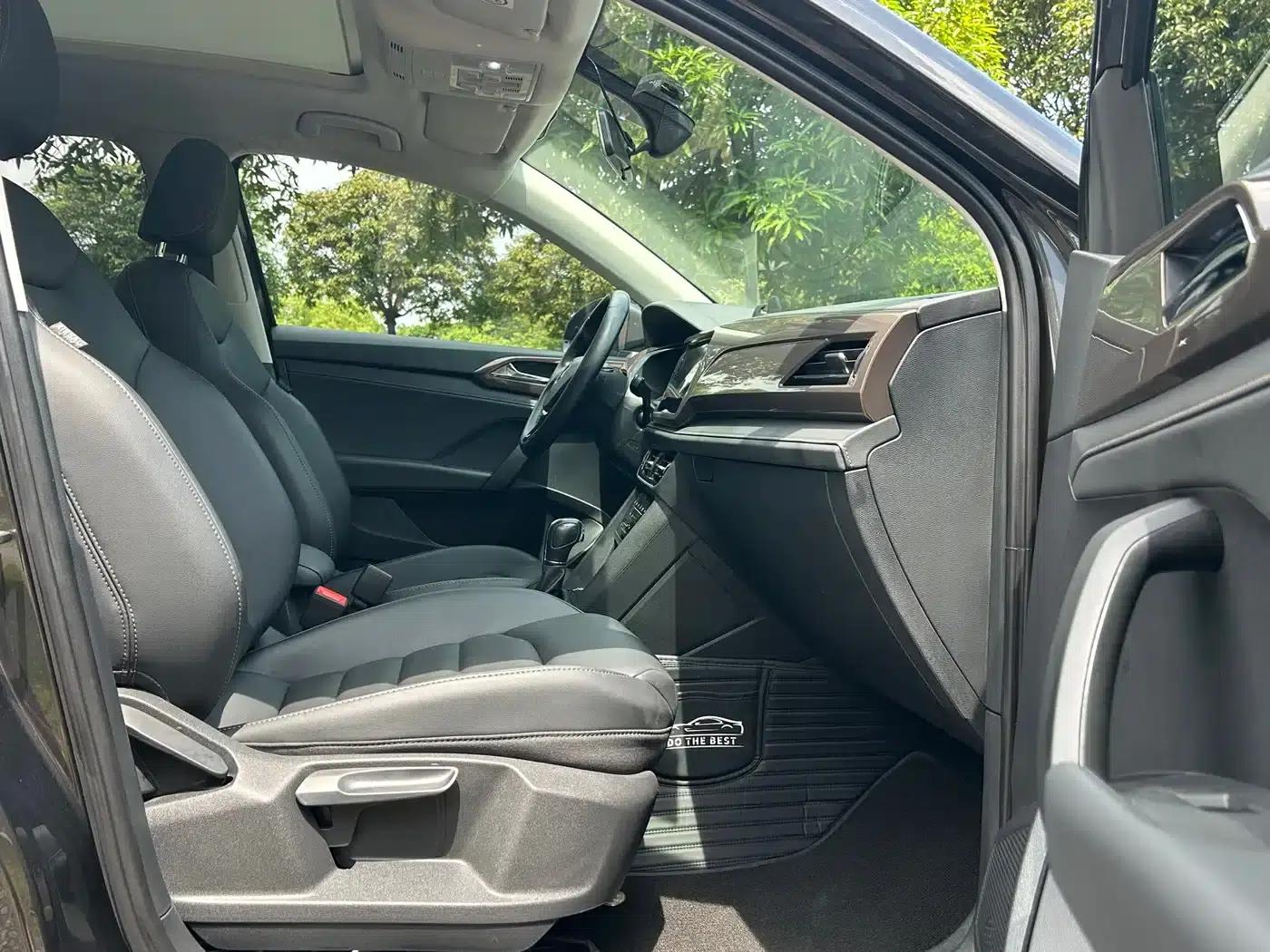 Tharu 2021 280TSI 2WD Luxury Edition PLUS — миниатюра 16