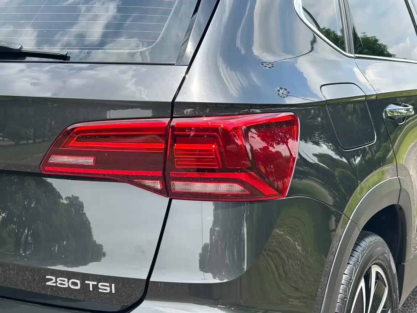 Tharu 2021 280TSI 2WD Luxury Edition PLUS — миниатюра 21