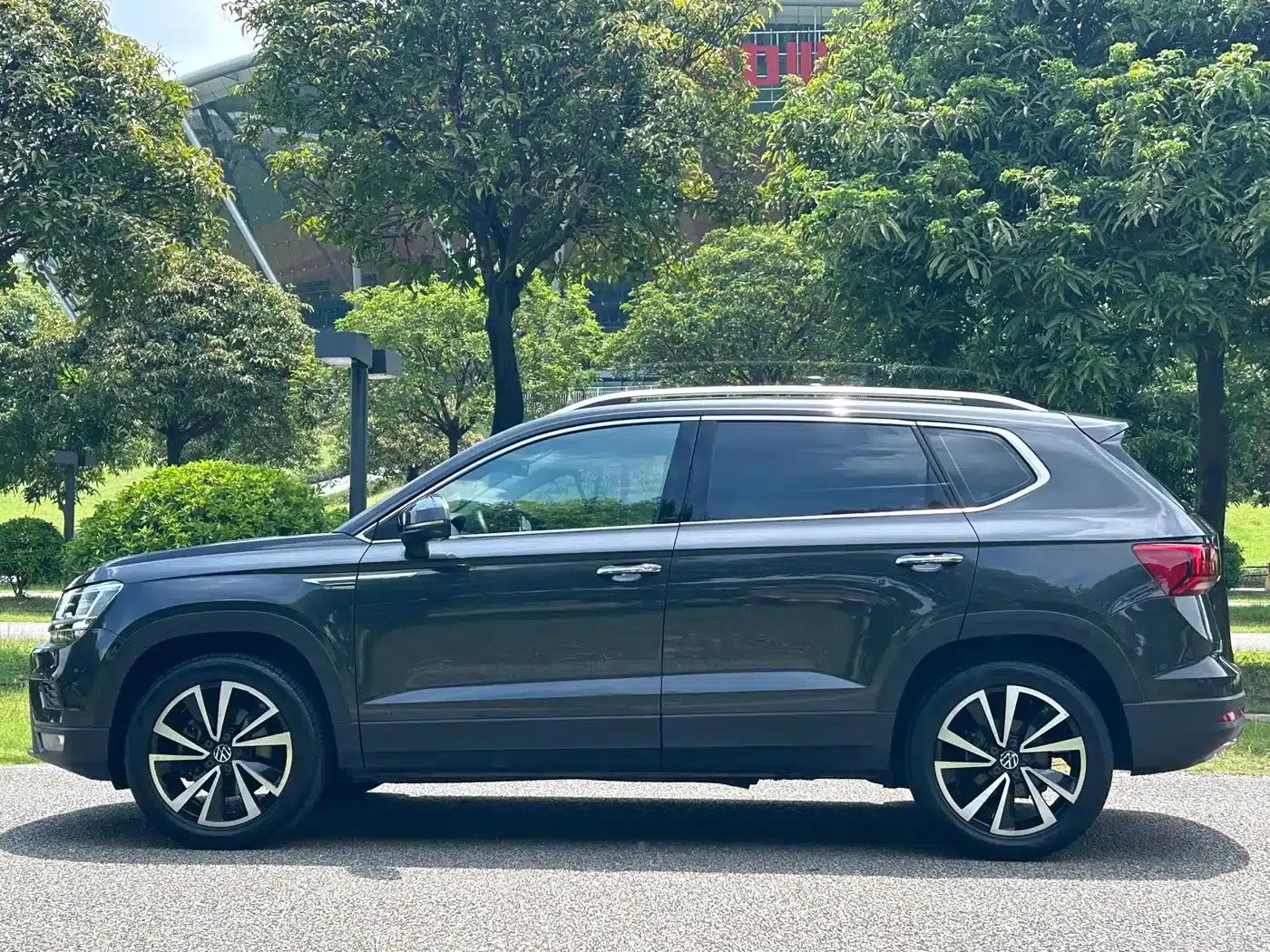 Tharu 2021 280TSI 2WD Luxury Edition PLUS — миниатюра 7