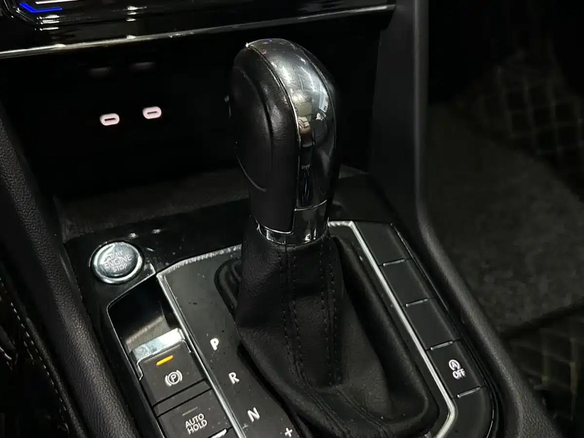 Tharu 2022 280TSI 2WD Luxury Edition — миниатюра 6