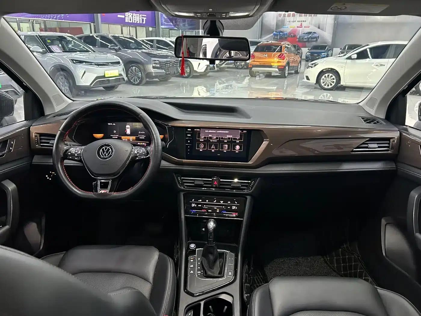 Tharu 2022 280TSI 2WD Luxury Edition — миниатюра 7