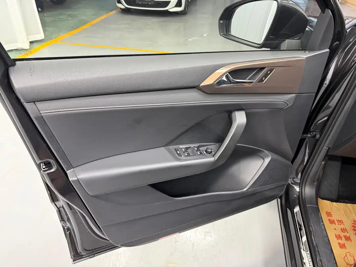 Tharu 2022 280TSI 2WD Luxury Edition — миниатюра 12