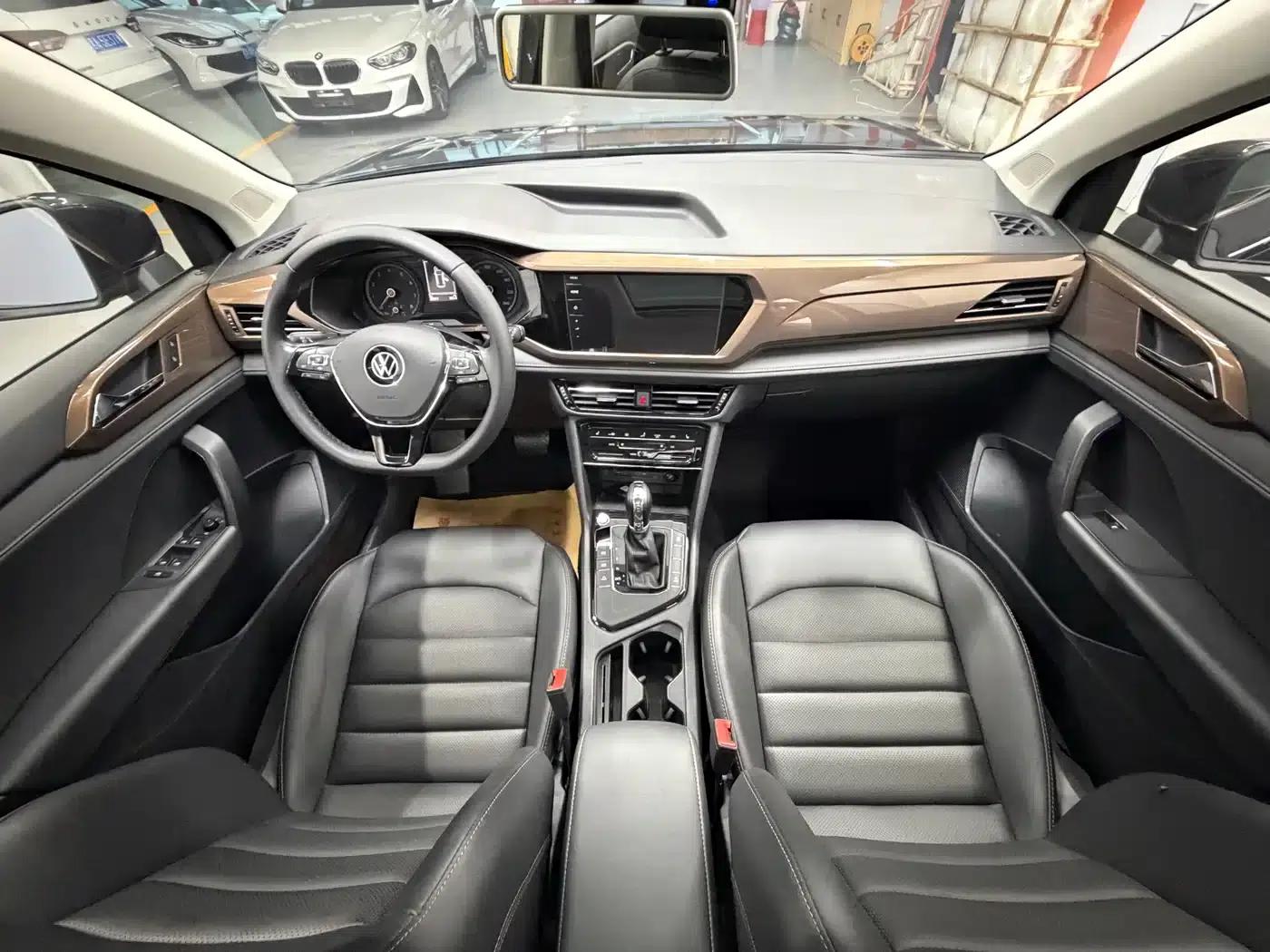 Tharu 2022 280TSI 2WD Luxury Edition — миниатюра 9