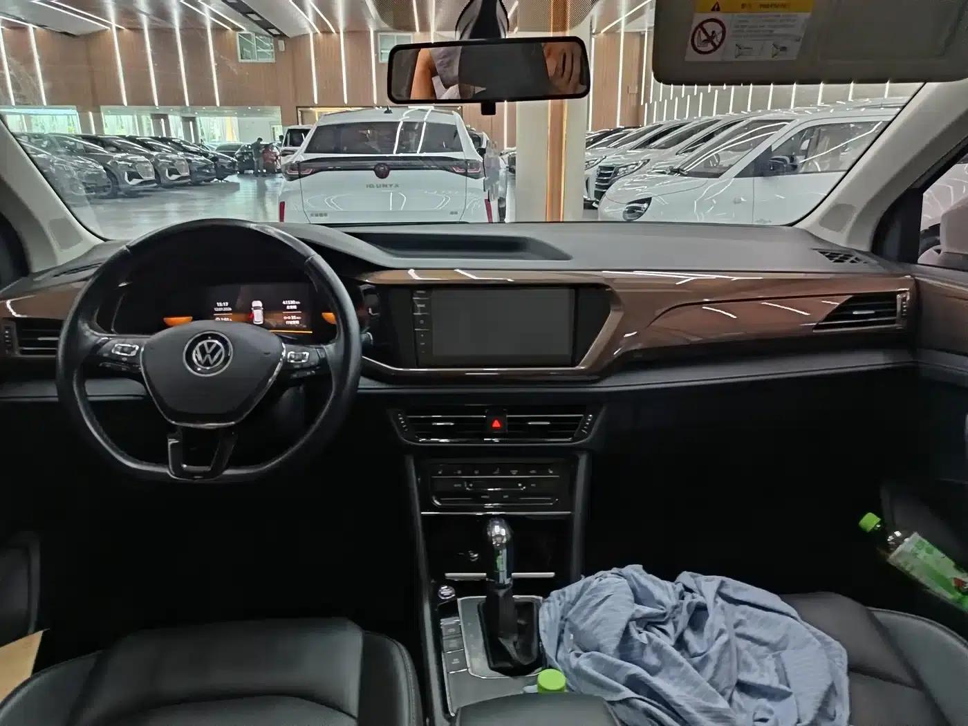 Tharu 2022 280TSI 2WD Luxury Edition — миниатюра 5
