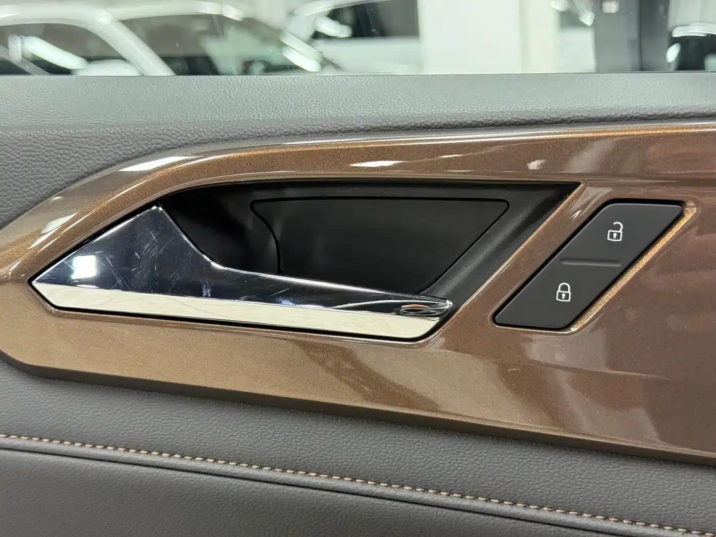 Tharu 2022 280TSI 2WD Luxury Edition — миниатюра 15