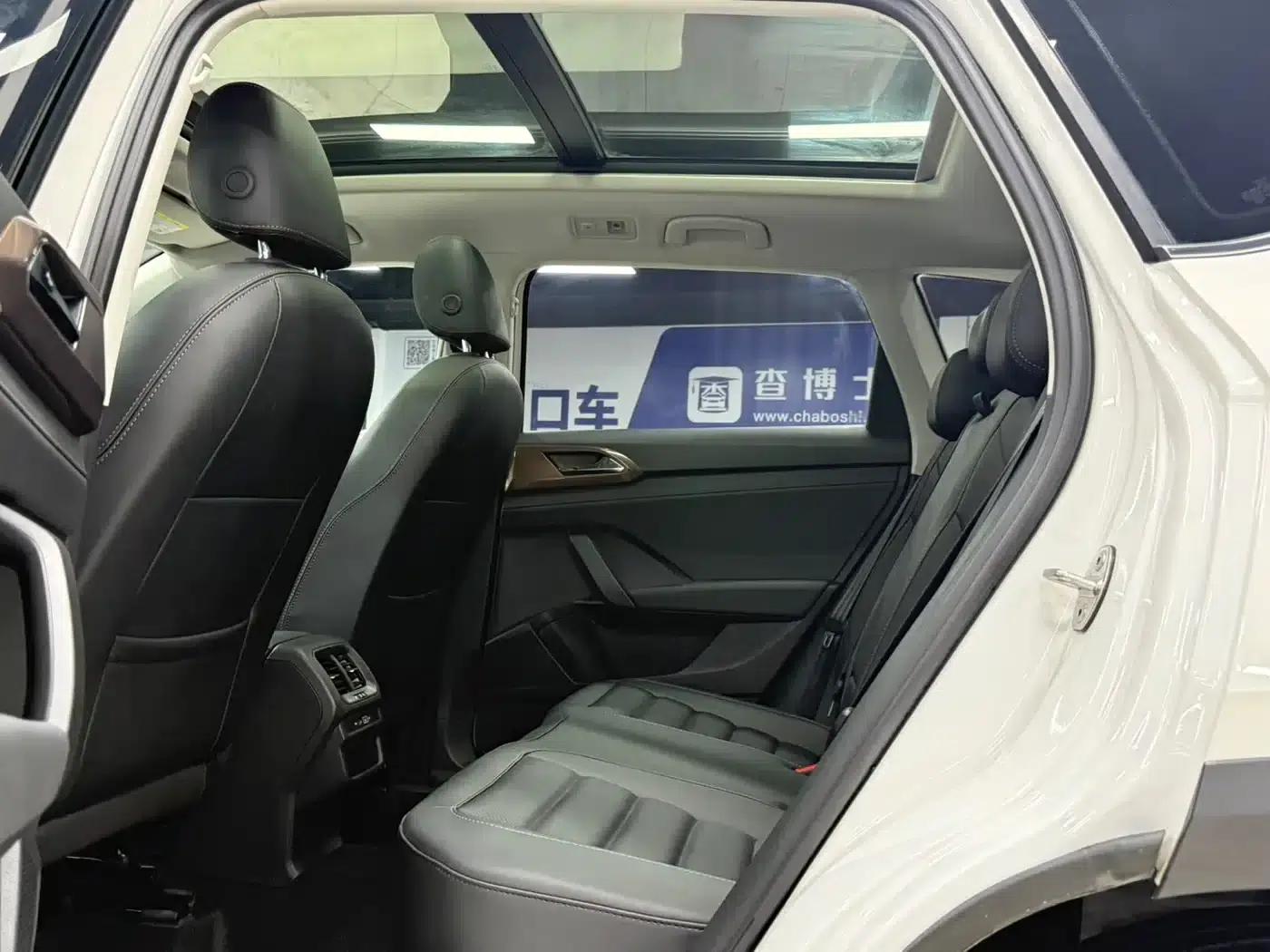 Tharu 2022 280TSI 2WD Luxury Edition — миниатюра 18