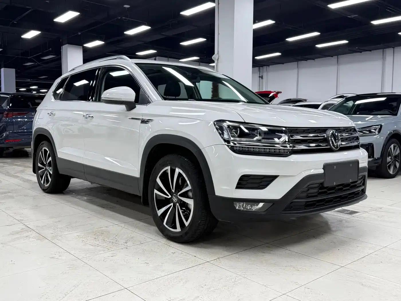 Tharu 2022 280TSI 2WD Luxury Edition — миниатюра 4