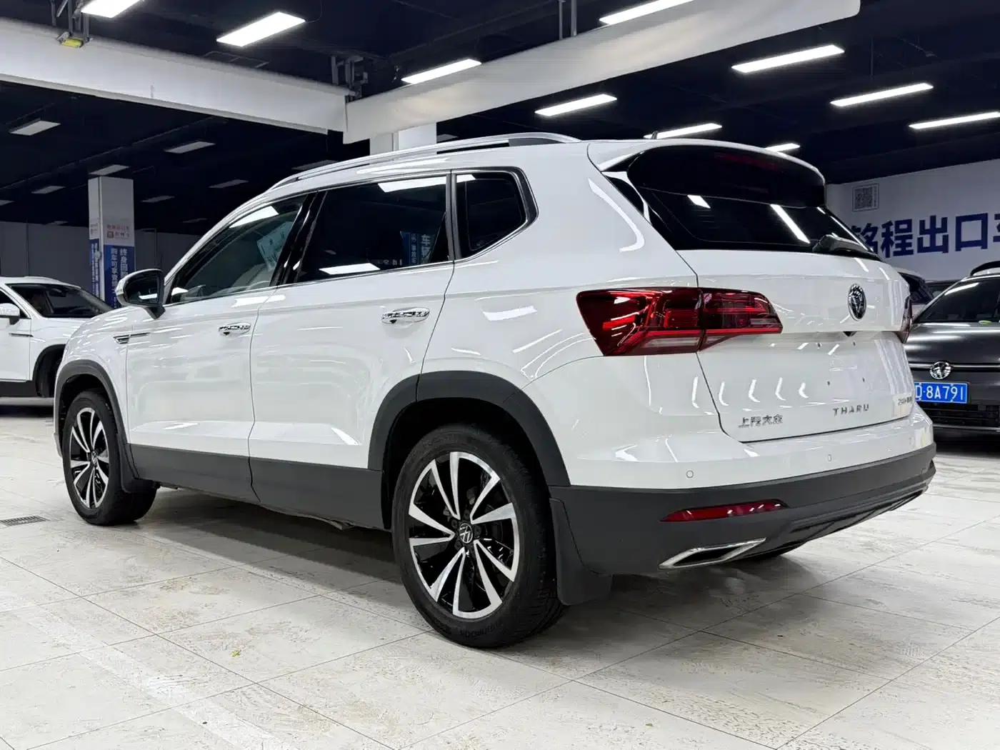 Tharu 2022 280TSI 2WD Luxury Edition — миниатюра 7