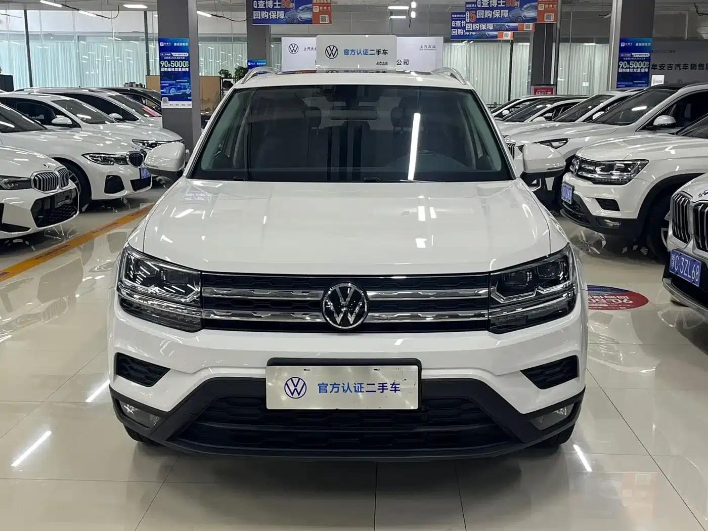 Tharu 2022 280TSI 2WD Luxury Edition — миниатюра 2