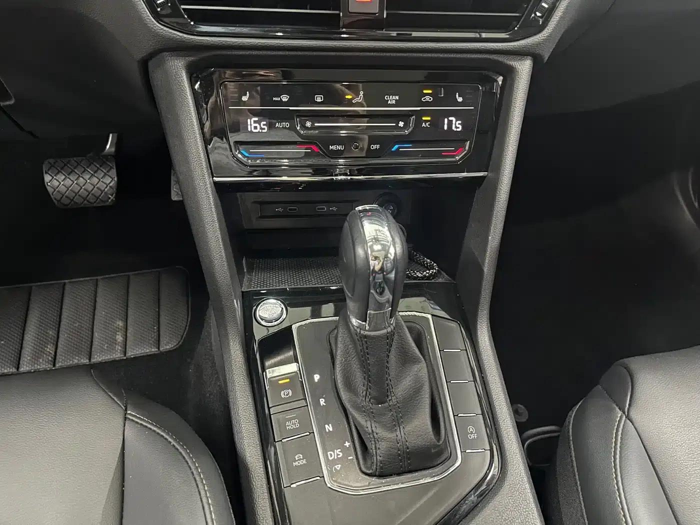 Tharu 2022 280TSI 2WD Luxury Edition — миниатюра 10