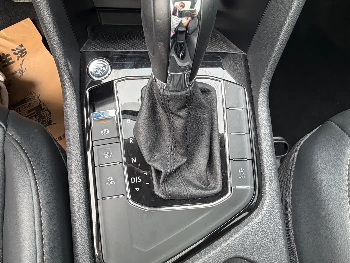 Tharu 2022 280TSI 2WD Luxury Edition — миниатюра 15