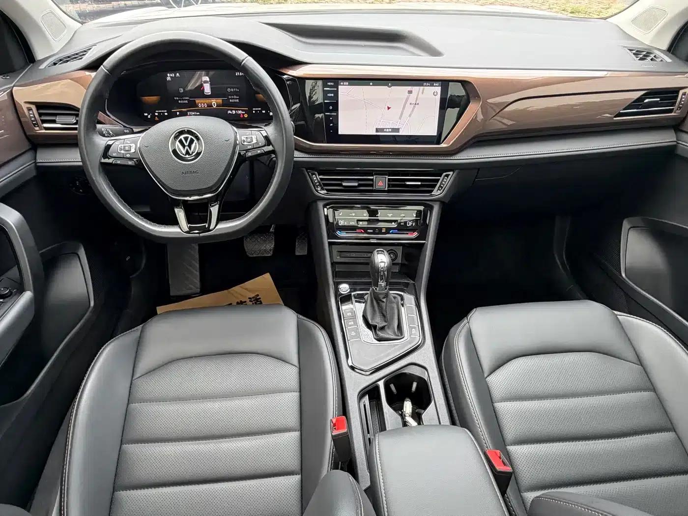 Tharu 2022 280TSI 2WD Luxury Edition — миниатюра 10