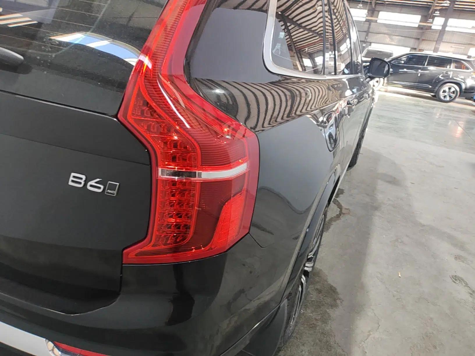 Volvo XC90 2021 B6 Zhiyi Luxury Edition 7-Seater — миниатюра 14