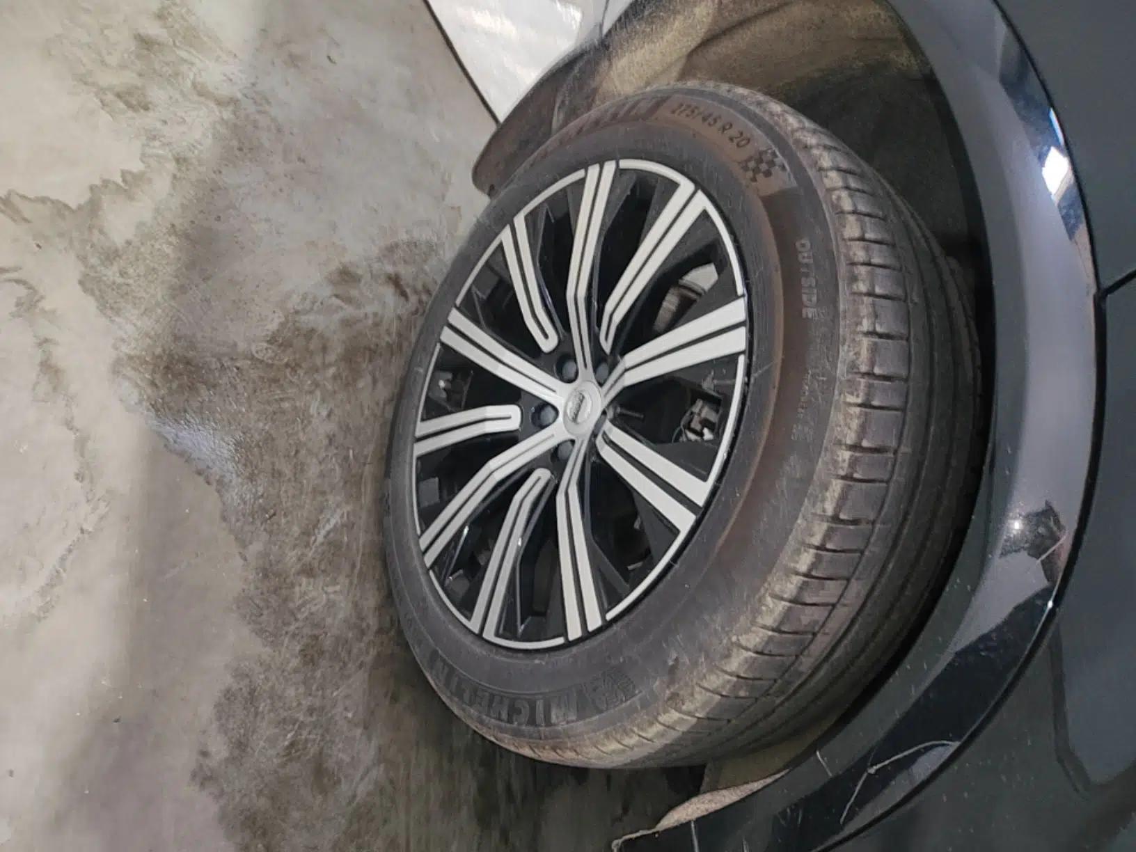 Volvo XC90 2021 B6 Zhiyi Luxury Edition 7-Seater — миниатюра 16